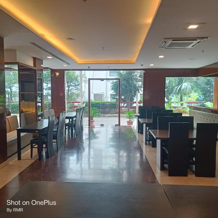 Astra Hotels & Suites Whitefield Near To Nallurahalli Metro Station And Ktpo Bengaluru Zewnętrze zdjęcie